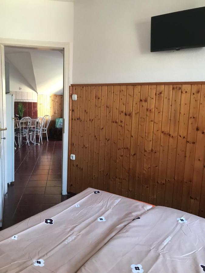Edu Apartman Hajdúszoboszló Eksteriør billede