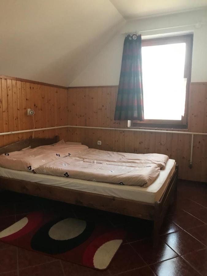 Edu Apartman Hajdúszoboszló Eksteriør billede